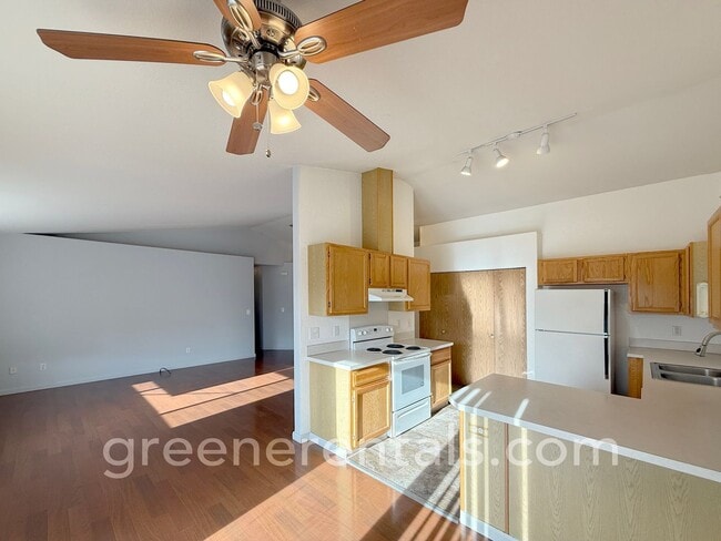 Building Photo - 3BR/2BA Rambler with 2-Car Garage in Yelm!