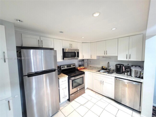 Foto del edificio - 4270 NW 89th Ave