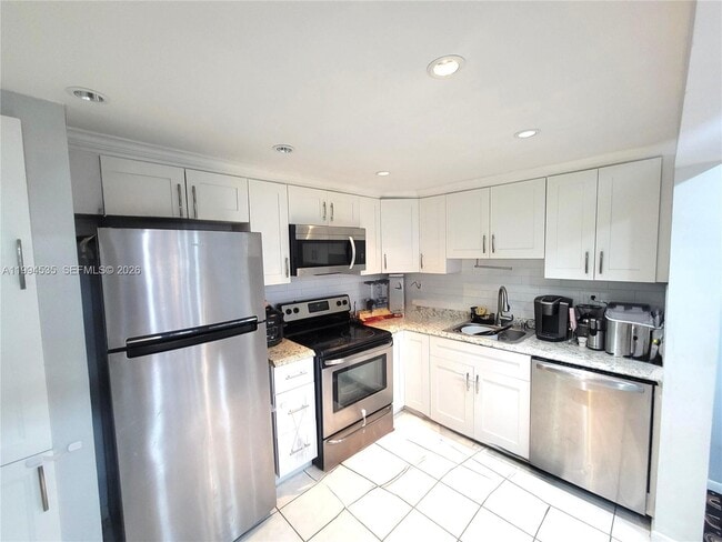 Building Photo - 4270 NW 89th Ave