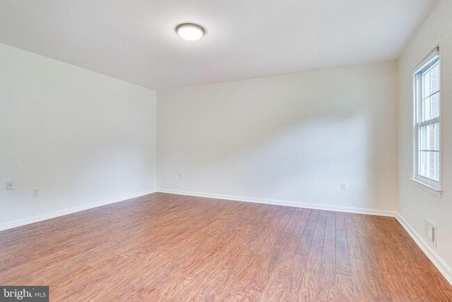 Foto del edificio - 4809 Tabard Pl