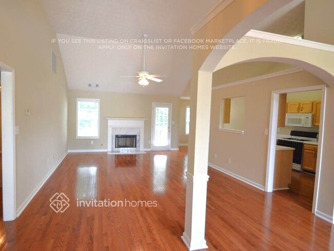 Foto del edificio - 695 James Ridge Dr