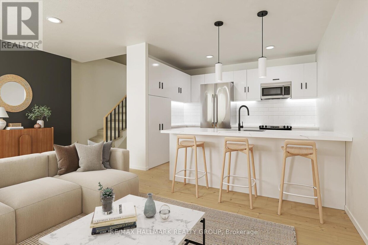 Building Photo - 205 Encanto Private