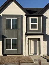 Building Photo - 1768 Albion Dr