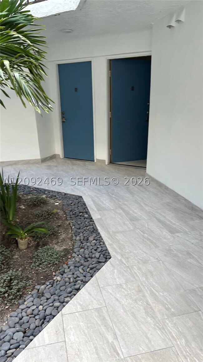 Foto del edificio - 9405 Fontainebleau Blvd