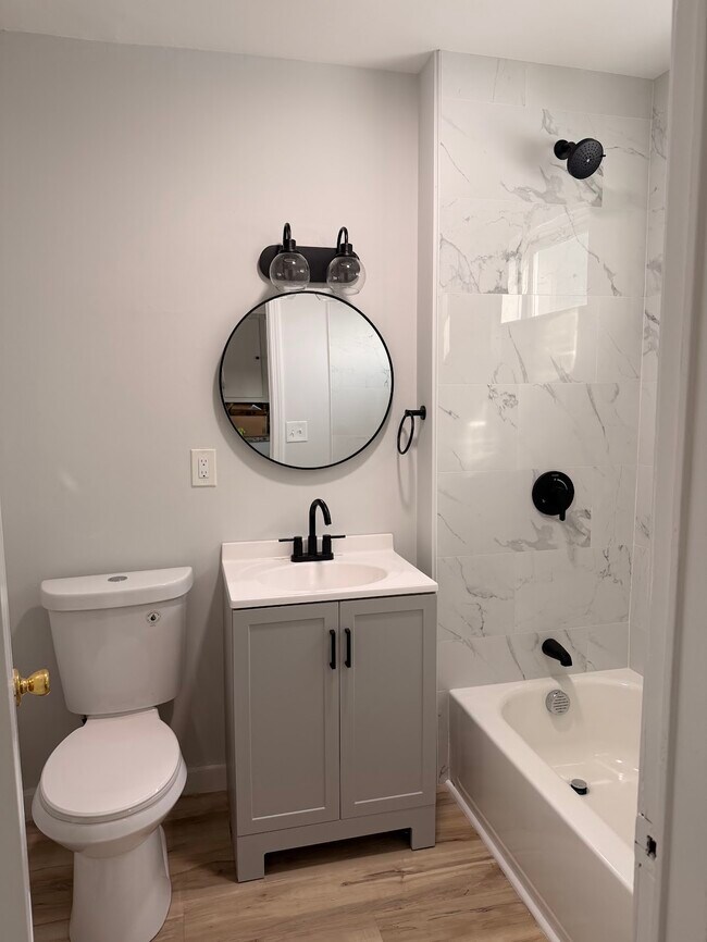 Building Photo - 6 Ellsworth St