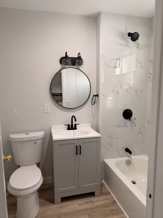 Building Photo - 6 Ellsworth St