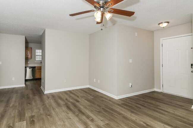 Foto del edificio - 4309 Village Bend Ln