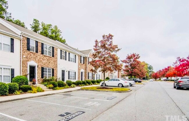 Building Photo - 21 Edgebrook Cir