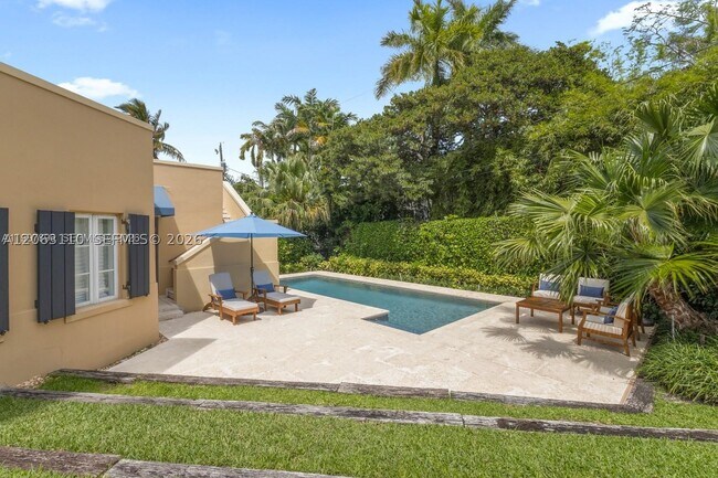 Foto del edificio - 685 Harbor Dr