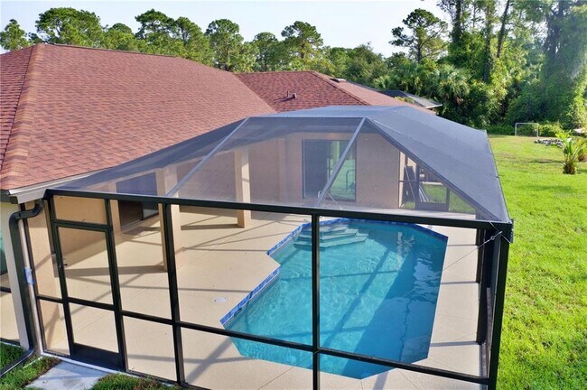 Foto del edificio - 4851 Kennett St