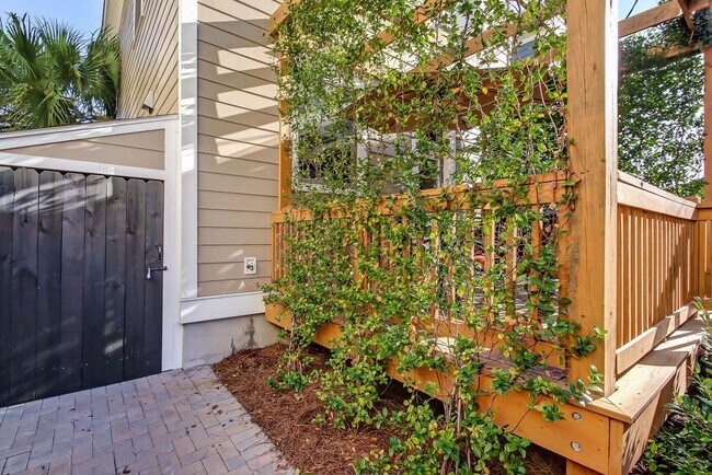 Foto del edificio - Furnsihed 3 bed 2.5 bath on 31st Street