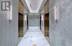 Building Photo - 950 Portage Pkwy