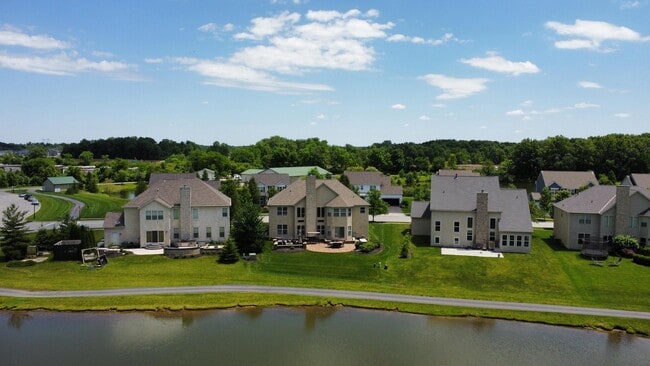 Building Photo - 7704 Gateway Ln