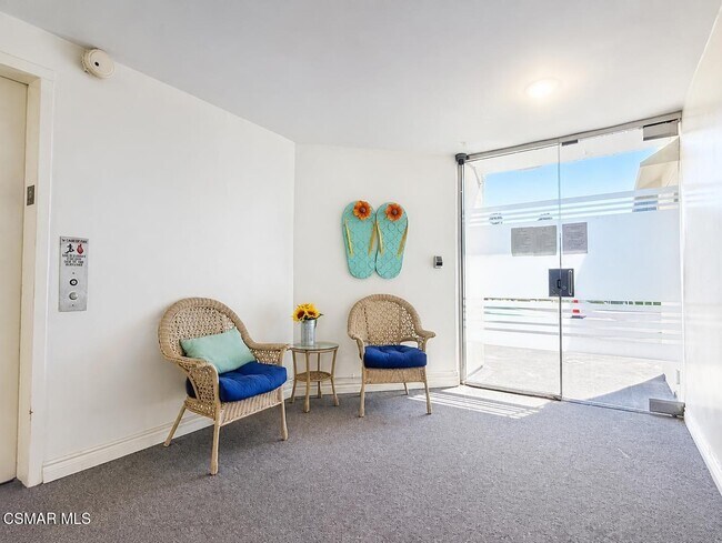 Foto del edificio - 620 S Gramercy Pl