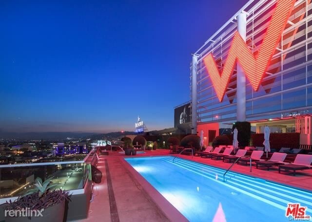 Building Photo - 6250 Hollywood Blvd