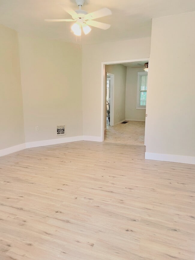 4835 Hannover Ave Unit 4835, Saint Louis, MO 63123 Condo for Rent in