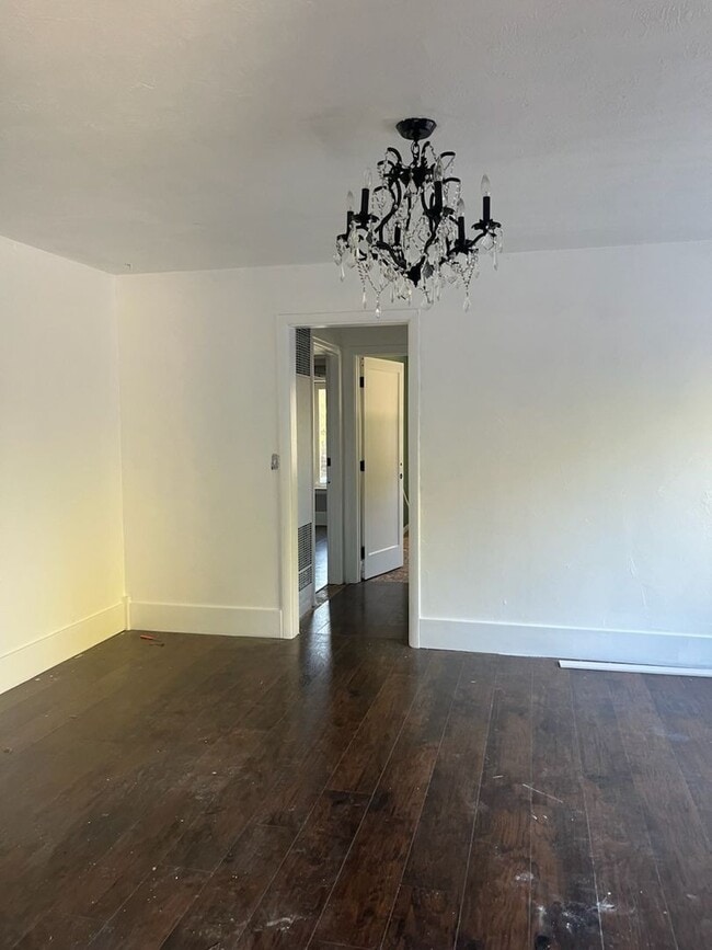 Building Photo - 4209 Carnes Rd