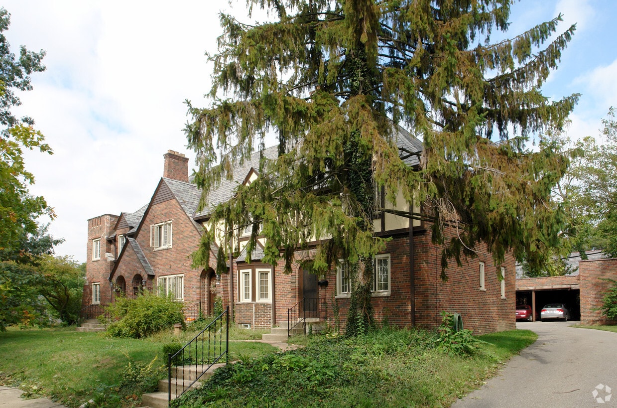 21942198 Coventry Rd, Upper Arlington, OH 43221 Apartments in Upper