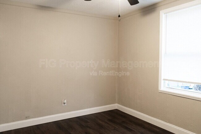 Foto del edificio - 1414 Chicago Ave