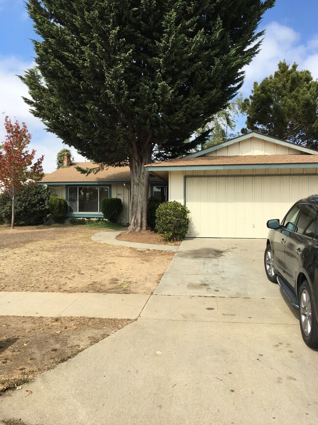 Building Photo - North Salinas House