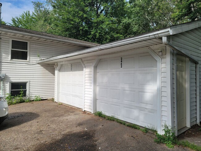 Foto del edificio - 2460-2462 2nd Ave South