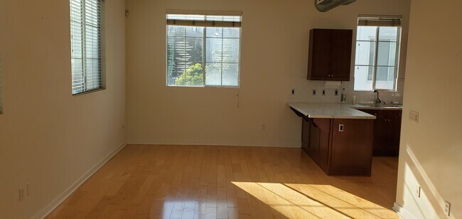 Área de comedor - 5350 Playa Vista Dr