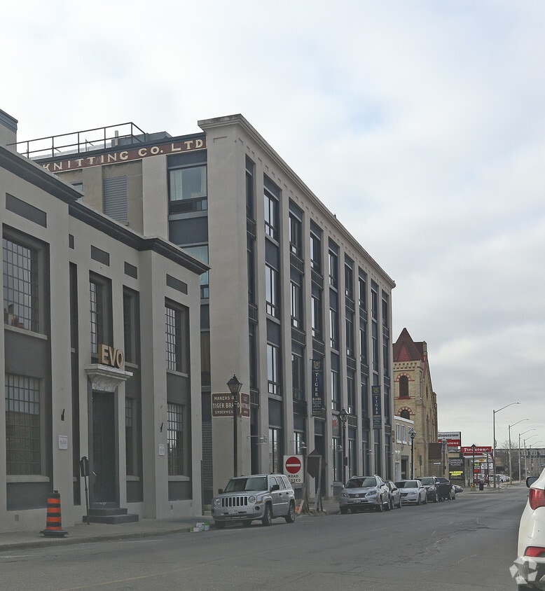 Building Photo - Tiger Lofts