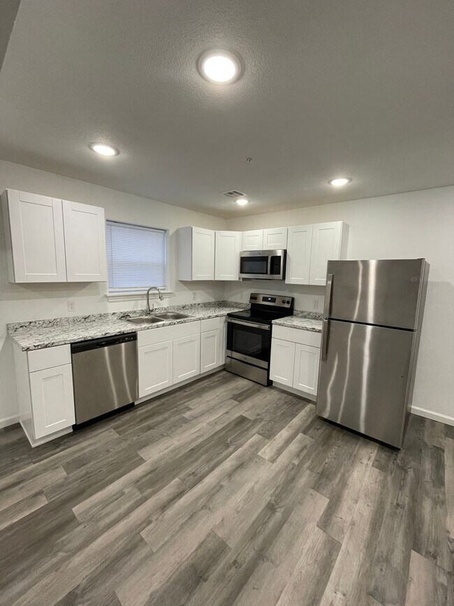 Foto del edificio - Townhomes Now Available in Strafford MO!