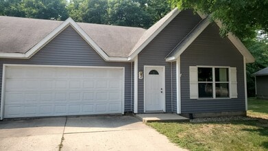 Building Photo - 335 Maple Ridge Ct