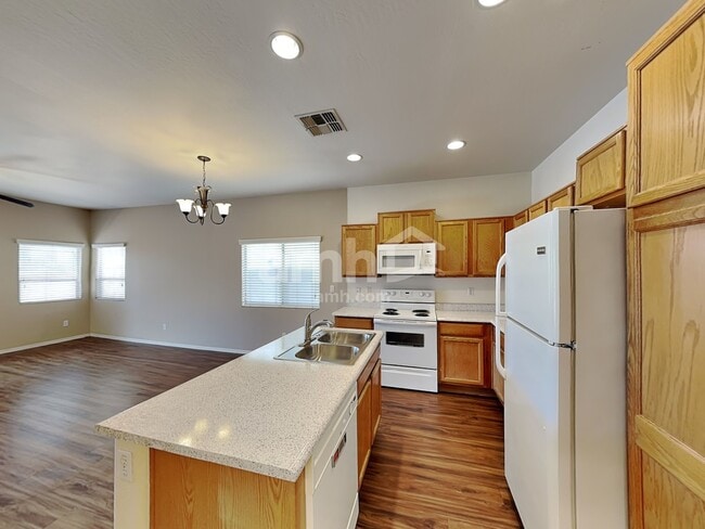 Building Photo - 17321 W Tara Ln