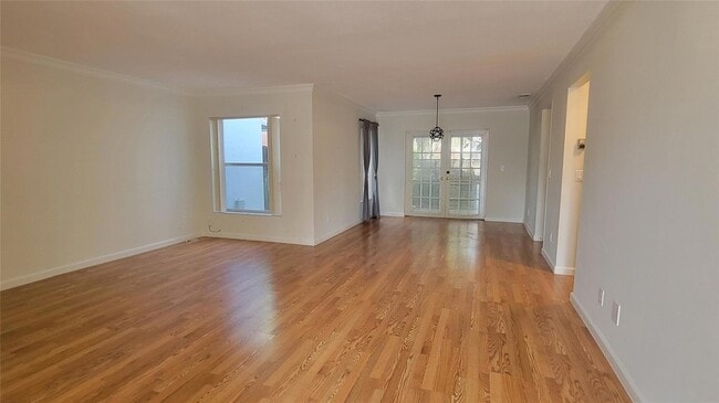 Photo - 4810 Grapevine Wy Townhome