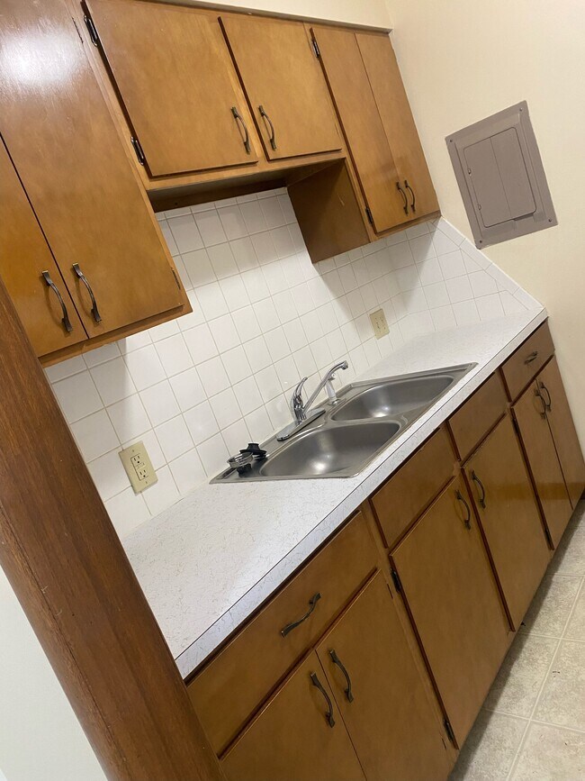 Foto del edificio - 1257 E Elm St