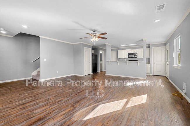 Building Photo - 1258 N Sicily Ln