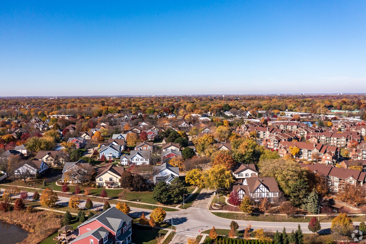 Highpoint In Green Trails Apartments in Lisle, IL