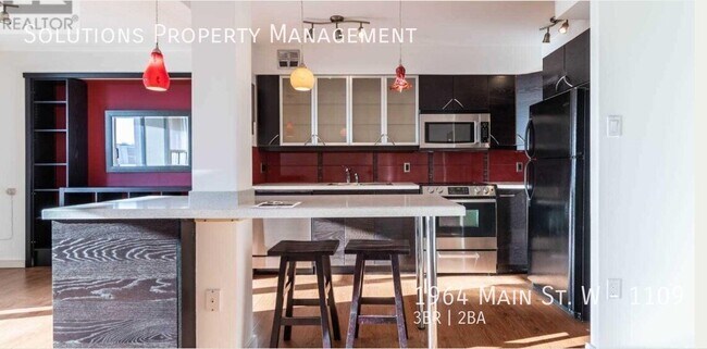 Photo du bâtiment - **Bright & Spacious 3-Bedroom, 2-Bath Condo with City Views**