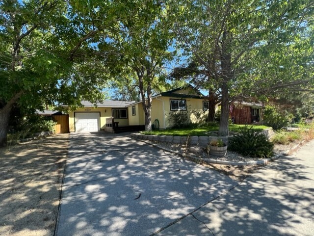 Primary Photo - 2865 Edgewood Drive