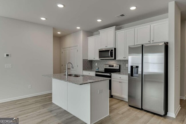 Building Photo - 4504 Rutledge Dr