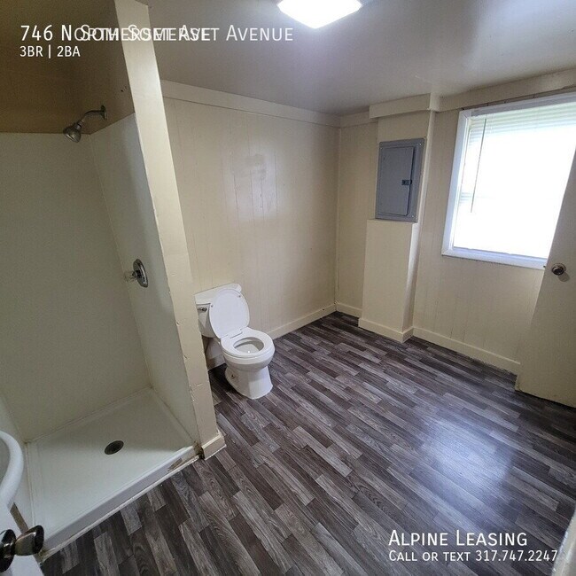 Foto del edificio - 746 N Somerset Ave