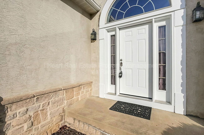 Building Photo - 9580 Mission Dr