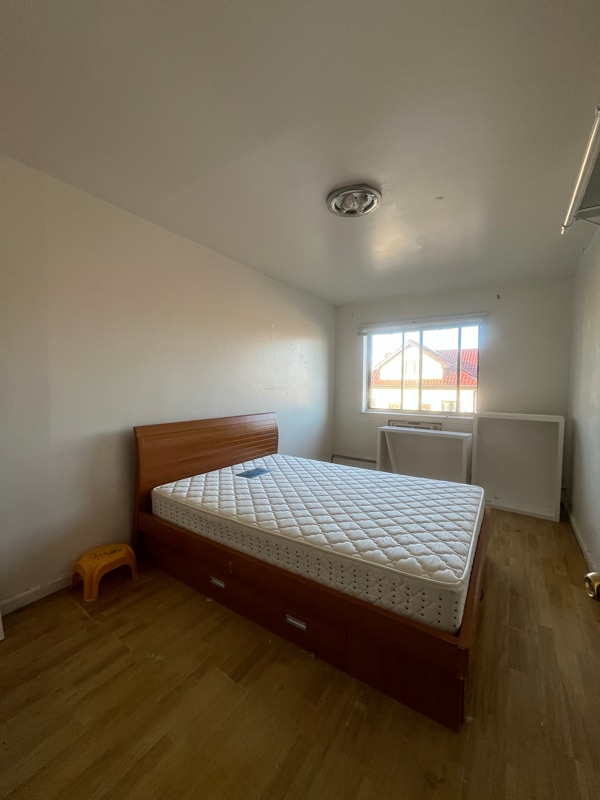 Foto del edificio - 134-30 57th Rd