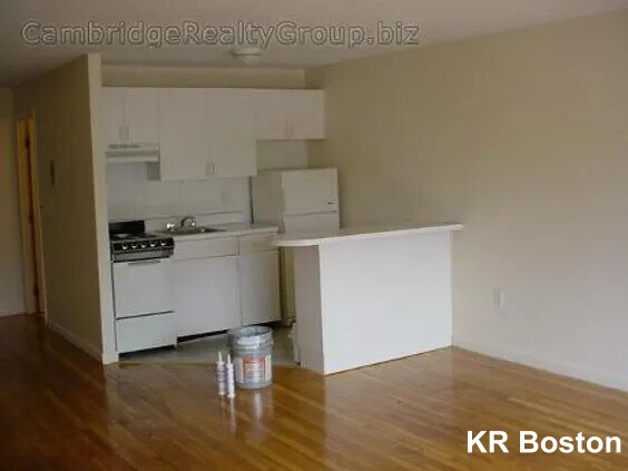 Building Photo - 62 Homer Ave