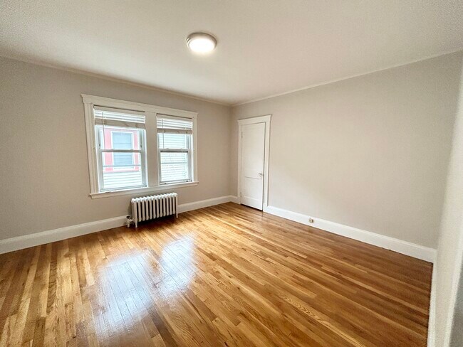 Foto del edificio - 122 Hillside St