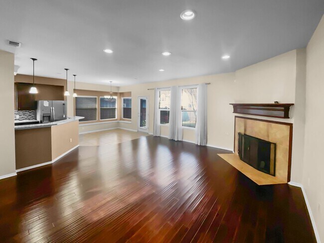Building Photo - Gorgeous Home located in the Colony, Tx