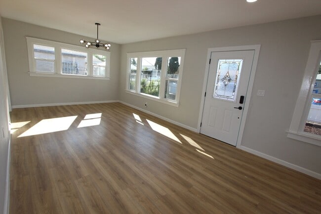 Foto del edificio - 251 S 36th St