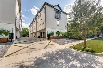 Building Photo - 4220 Hawthorne Ave