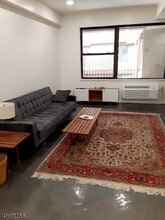 Building Photo - 111 Mulberry St