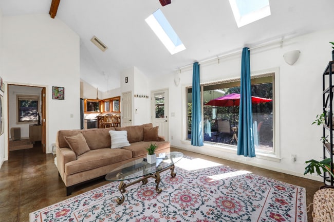 Building Photo - 2765 E 18th Ave