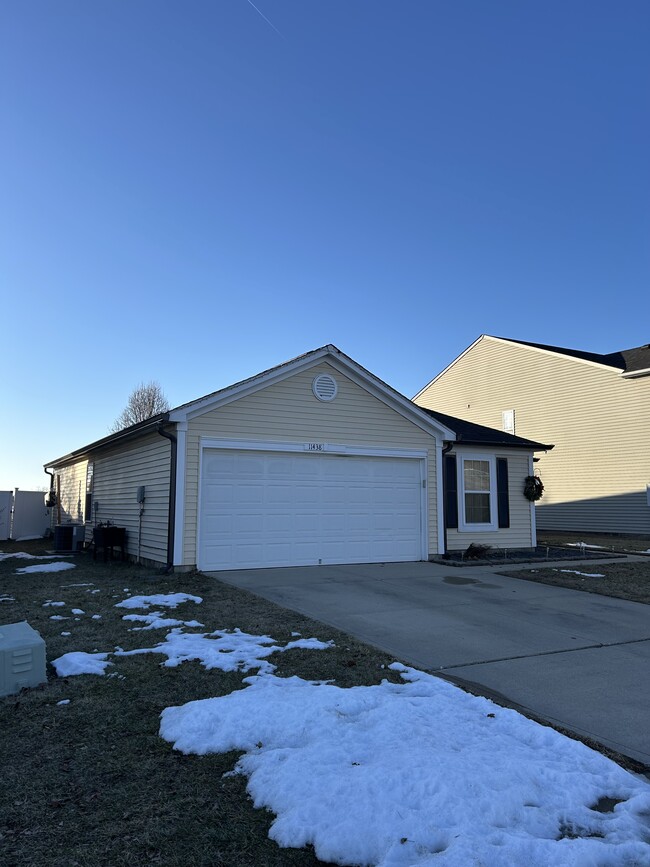 Building Photo - 11438 N Meadowbend Way