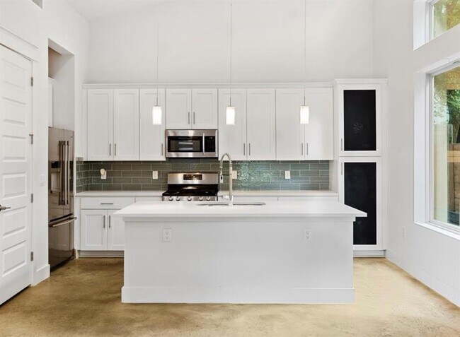 Foto del edificio - 1609 J J Seabrook Dr