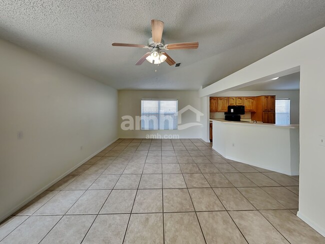 Foto del edificio - 9172 Upstream Ct